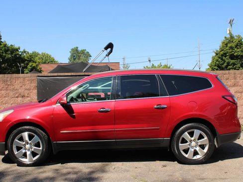 Used 2014 Chevrolet Traverse LTZ AWD/4WD image 2