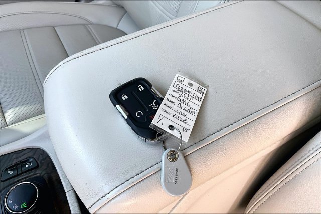 Used 2020 GMC Acadia Denali FWD image 10