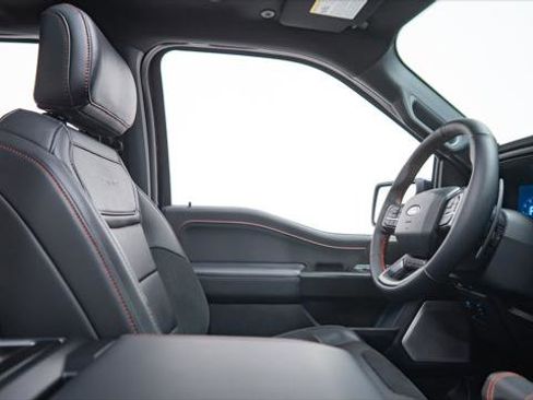 Used 2025 Ford F150 Raptor image 46