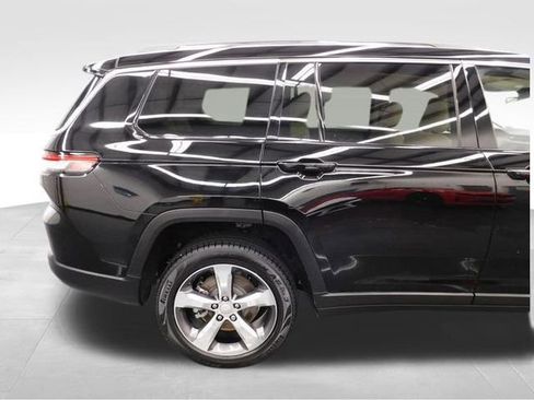 Used 2021 Jeep Grand Cherokee L Limited image 19