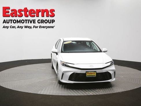 Used 2025 Toyota Camry LE FWD image 52