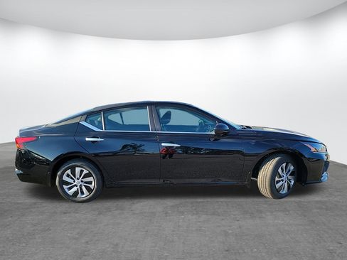 New 2025 Nissan Altima 2.5 S image 4