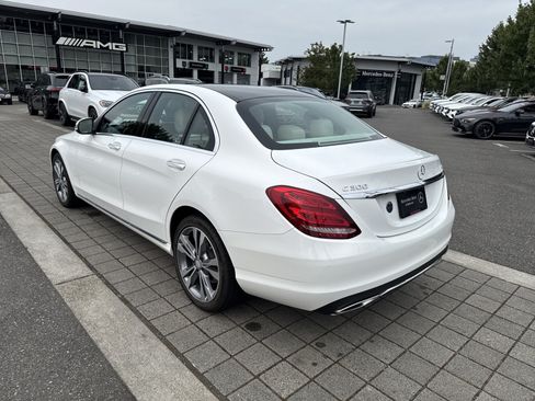 Used 2017 Mercedes-Benz C 300 4MATIC Sedan image 7