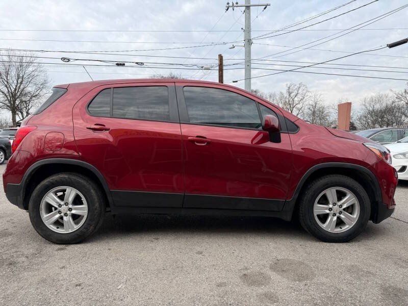 Used 2021 Chevrolet Trax LS FWD image 11