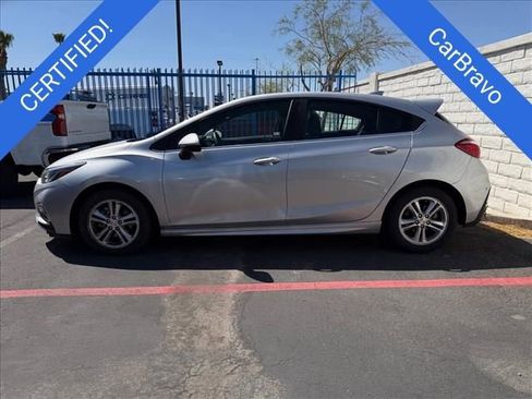 Used 2017 Chevrolet Cruze LT w/ Convenience Package FWD image 1