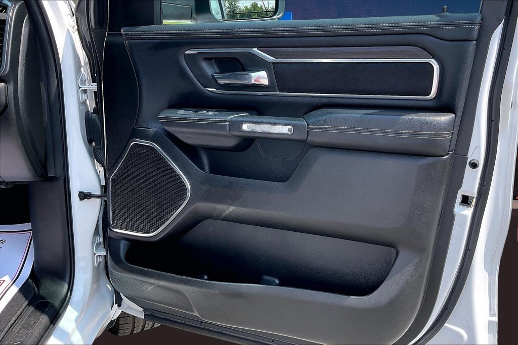 Used 2025 RAM 1500 Laramie AWD/4WD image 33