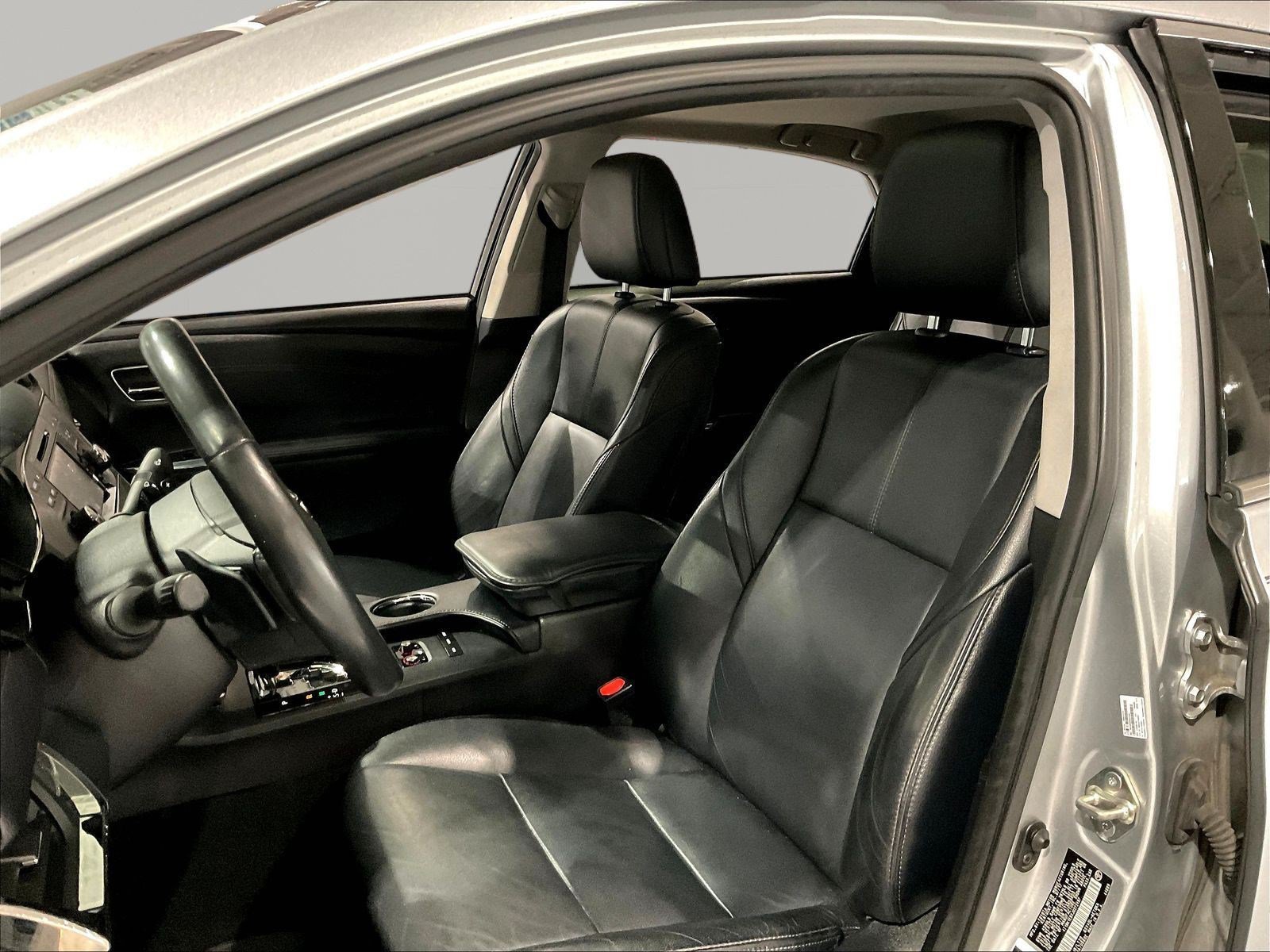Used 2018 Toyota Avalon Touring FWD image 20