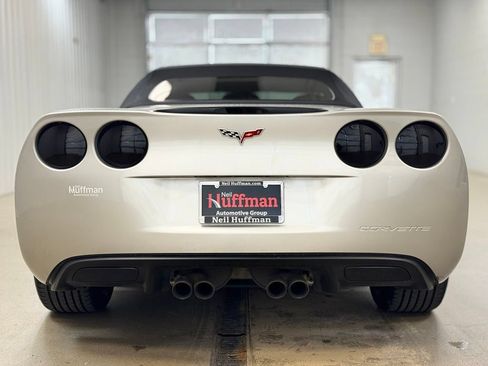 Used 2005 Chevrolet Corvette Convertible w/ Preferred Equipment Group RWD image 6