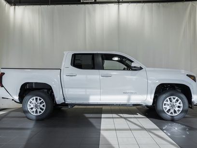 New 2026 Toyota Tacoma SR5