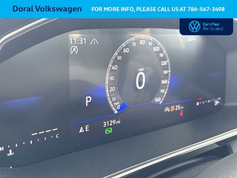 Used 2025 Volkswagen Jetta SE FWD image 16