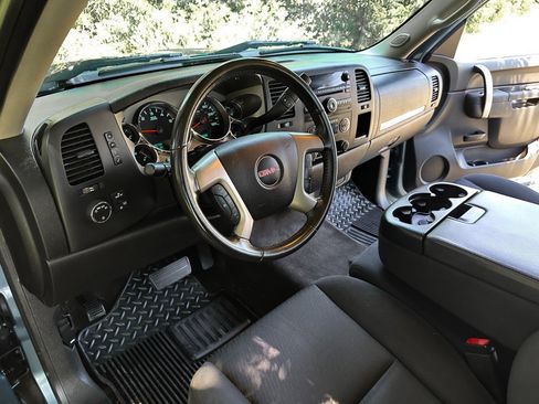 Used 2013 GMC Sierra 1500 SLE w/ Power Tech Package AWD/4WD image 17