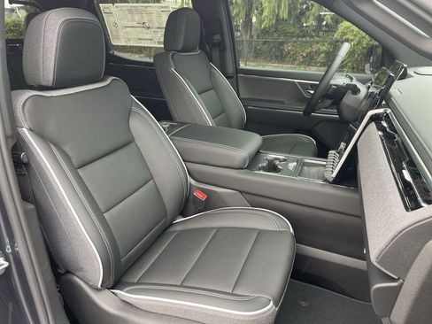 New 2026 GMC Sierra EV Elevation w/ Premium Package AWD/4WD image 27