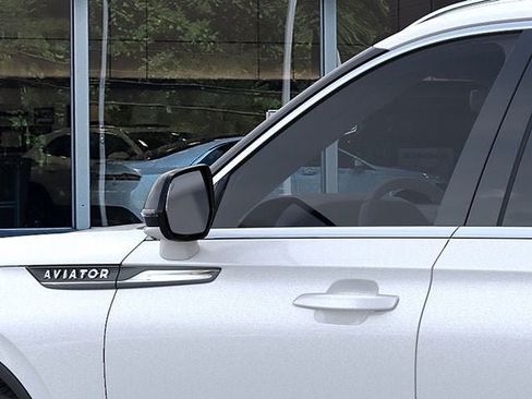 New 2026 Lincoln Aviator AWD image 20