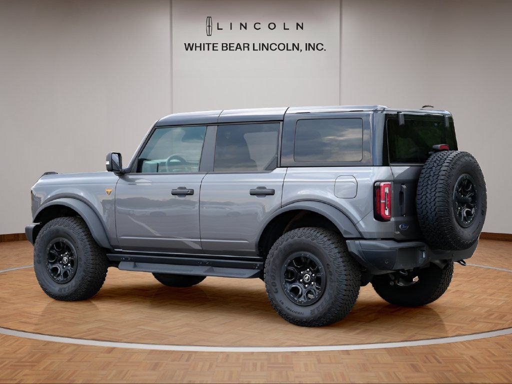 Used 2025 Ford Bronco Badlands AWD/4WD image 7