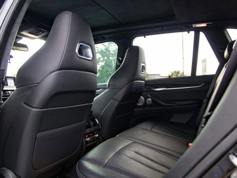 Used 2018 BMW X5 M w/ Executive Package AWD/4WD image 23