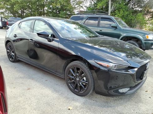 Used 2026 MAZDA MAZDA3 2.5 S Hatchback w/ Premium Pkg FWD image 3
