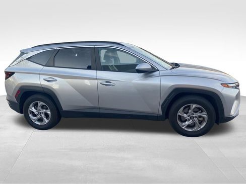 Used 2024 Hyundai Tucson SEL FWD image 3