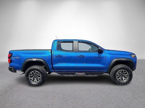 Used 2024 Chevrolet Colorado ZR2 w/ Technology Package AWD/4WD image 4