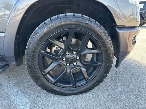Used 2021 RAM 1500 Laramie w/ Night Edition image 38