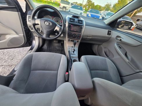 Used 2013 Toyota Corolla LE FWD image 15