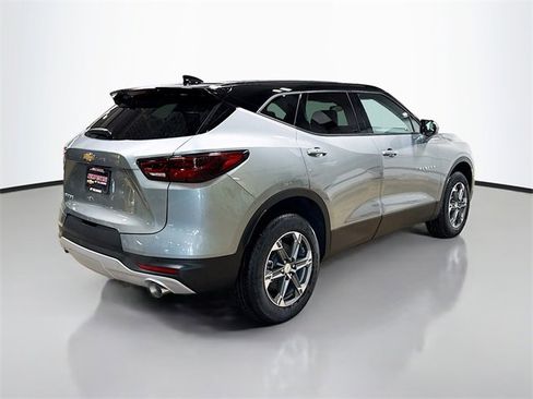 New 2026 Chevrolet Blazer LT image 7