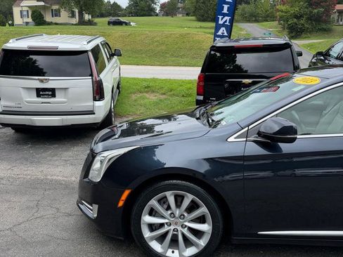 Used 2013 Cadillac XTS Premium AWD/4WD image 2