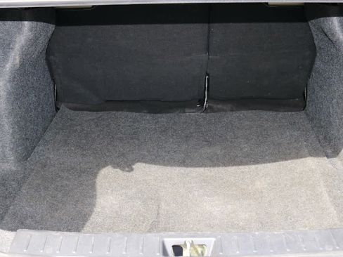 Used 2020 Nissan Versa S FWD image 10