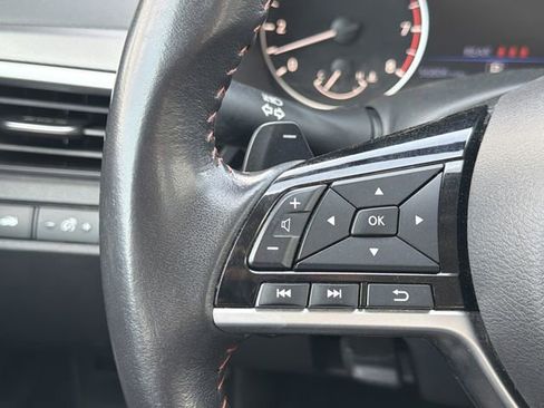 Used 2024 Nissan Altima 2.5 SR FWD image 12