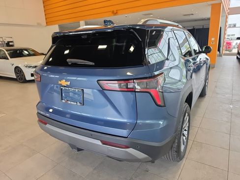 Used 2025 Chevrolet Equinox LT w/ Convenience Package II AWD/4WD image 8