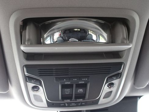 Used 2020 Honda Ridgeline RTL-E image 21