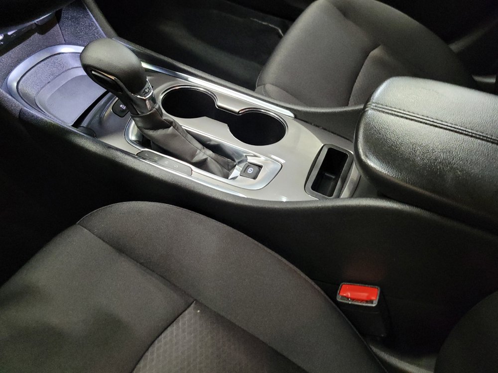 Used 2025 Chevrolet Malibu LT FWD image 26