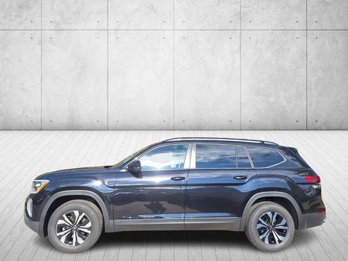 New 2026 Volkswagen Atlas SE image 2