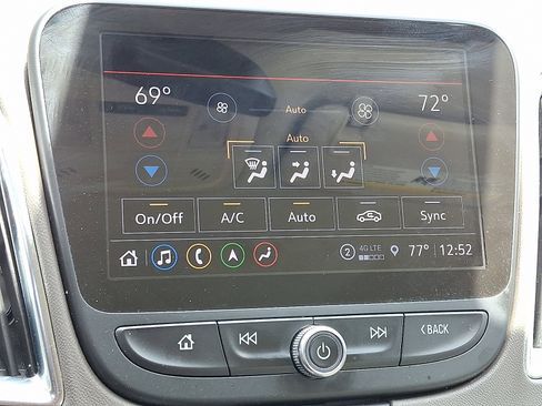 Used 2024 Chevrolet Malibu LT FWD image 18