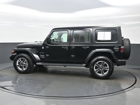 Used 2021 Jeep Wrangler Unlimited Sahara w/ Cold Weather Group AWD/4WD image 4