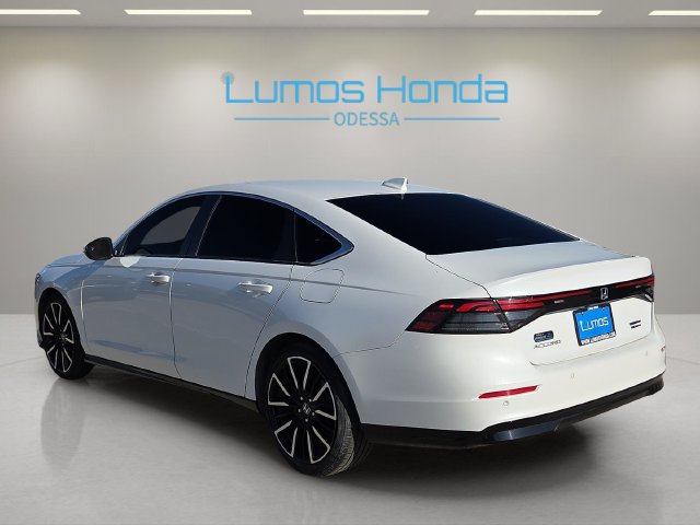 Used 2024 Honda Accord Touring image 3