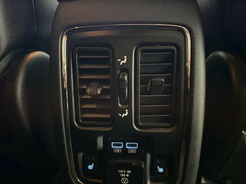 Used 2015 Jeep Grand Cherokee Overland AWD/4WD image 32