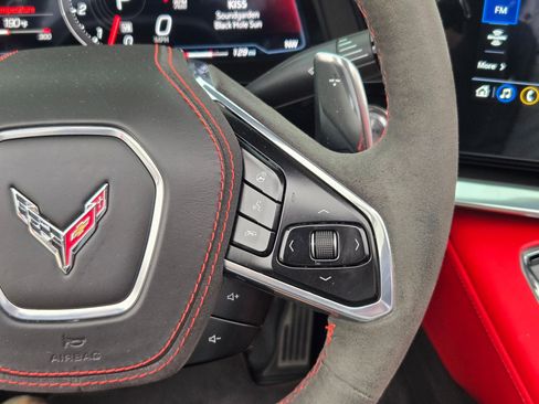 Used 2023 Chevrolet Corvette Stingray Premium Conv w/ Z51 Performance Package image 19