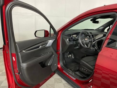 Certified 2024 Cadillac XT6 Sport w/ Technology Package image 20