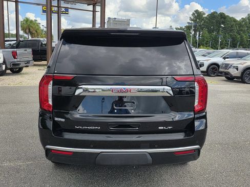 Used 2021 GMC Yukon SLT w/ SLT Premium Package AWD/4WD image 3