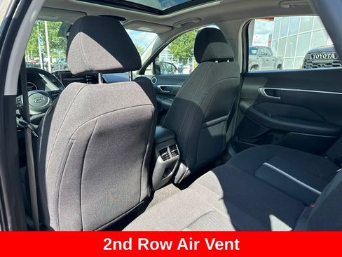 Used 2023 Hyundai Sonata SEL w/ Convenience Package FWD image 16