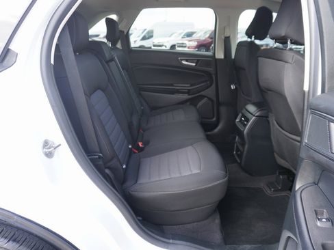 Certified 2024 Ford Edge SE w/ Black Appearance Package image 20