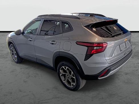 New 2026 Chevrolet Trax LT w/ Driver Confidence Package FWD image 11