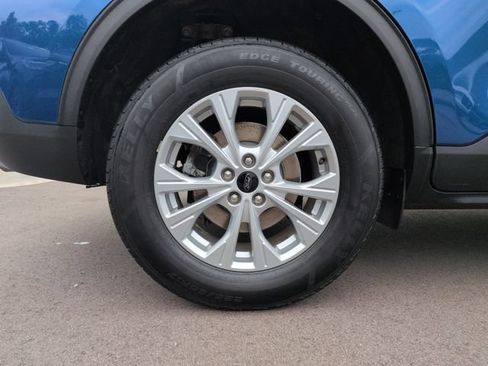 Certified 2023 Ford Escape Active AWD/4WD image 12