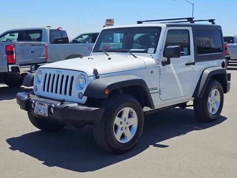 Used 2016 Jeep Wrangler Sport w/ Quick Order Package 24S AWD/4WD image 4