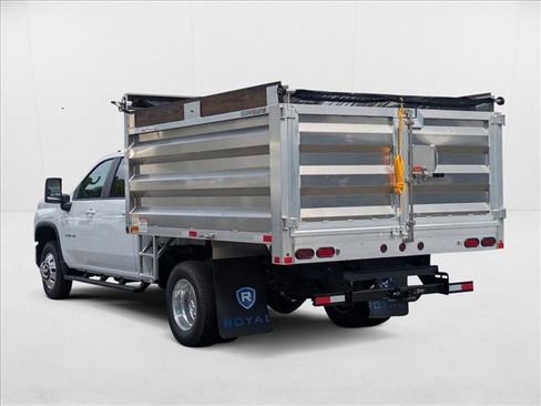 New 2025 Chevrolet Silverado 3500 LT image 6