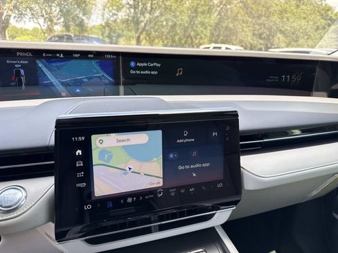 New 2026 Lincoln Nautilus Reserve AWD/4WD image 23