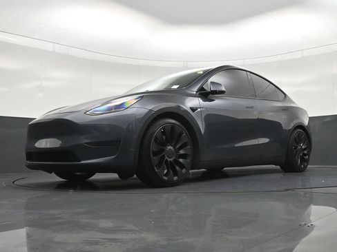 Used 2022 Tesla Model Y Performance AWD/4WD image 22
