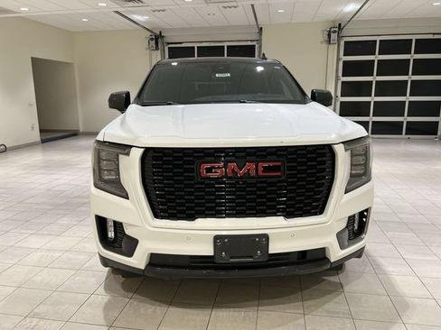 Used 2023 GMC Yukon XL Denali w/ Denali Reserve Package AWD/4WD image 8