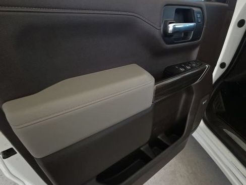 Used 2021 Chevrolet Silverado 1500 RST w/ Texas Edition Plus AWD/4WD image 9
