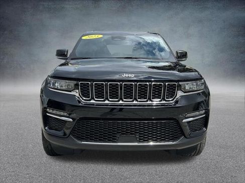 Certified 2025 Jeep Grand Cherokee Limited w/ MOPAR Finishing Package RWD image 2